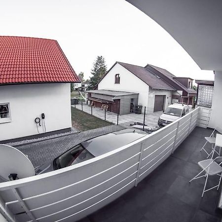 Wunderschoene Neue 3,5 Zimmerwohnung Naehe Kassel Bis 4 Erwachsene 3 Kinder Fuldatal Exterior foto