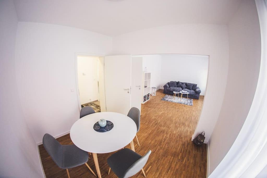 Wunderschoene Neue 3,5 Zimmerwohnung Naehe Kassel Bis 4 Erwachsene 3 Kinder Fuldatal Exterior foto